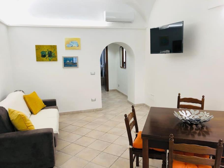 The House Of The Poet Apartment Civitavecchia Exterior photo
