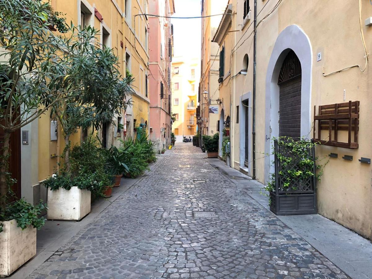 The House Of The Poet Apartment Civitavecchia Exterior photo